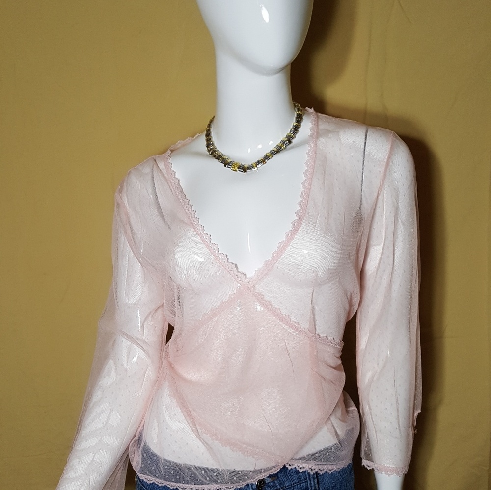 Beautiful Victoria Secret top - Picture 4 of 8